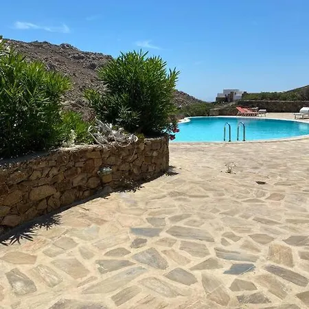 Nyaraló Village Pool *