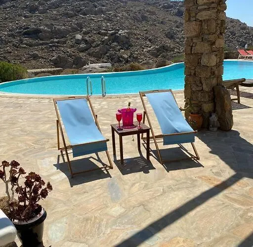 Village Pool Holiday home